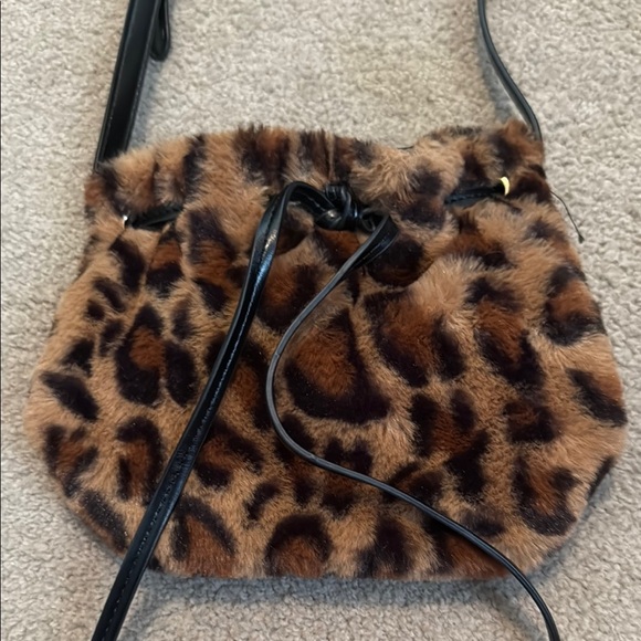 Imoshion Brown and Black Crossbody Bag with Leopard Print - Picture 2 of 13